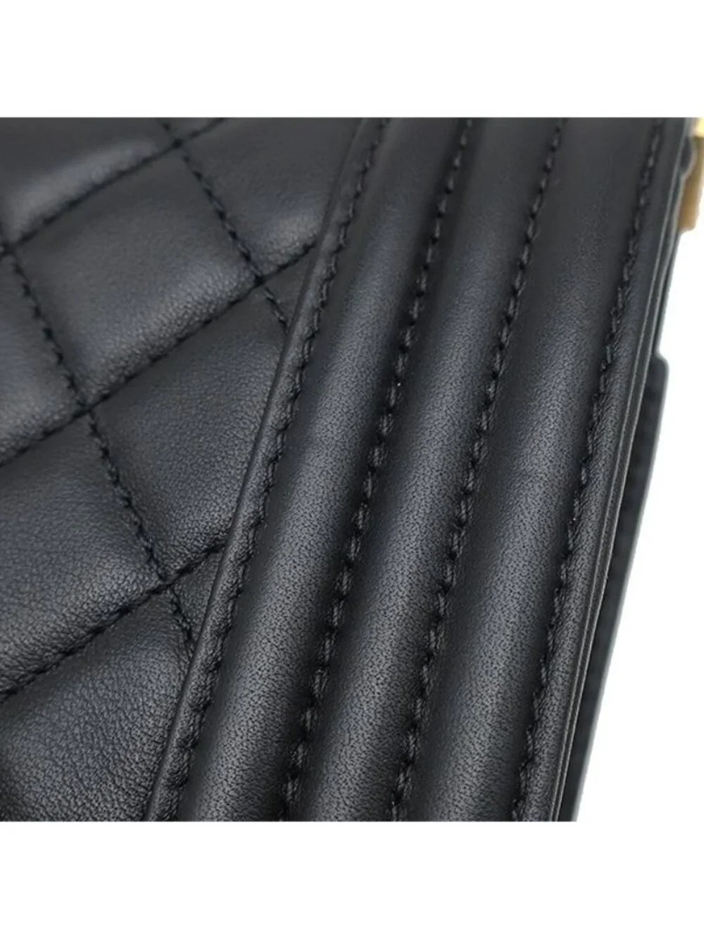 Chanel Shoulder Bag Boy 20 Lambskin Black Matt Togo Chain